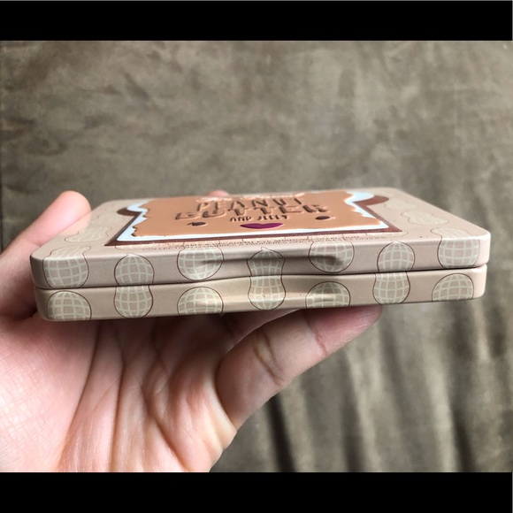 Too Faced Peanut Butter and Jelly Eyeshadow Eye Shadow Palette Makeup EUC - Picture 9 of 13